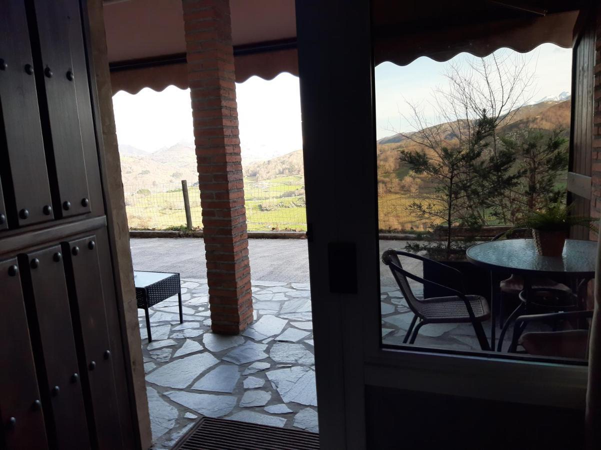 Apartamentos El Llanin Onís Kültér fotó