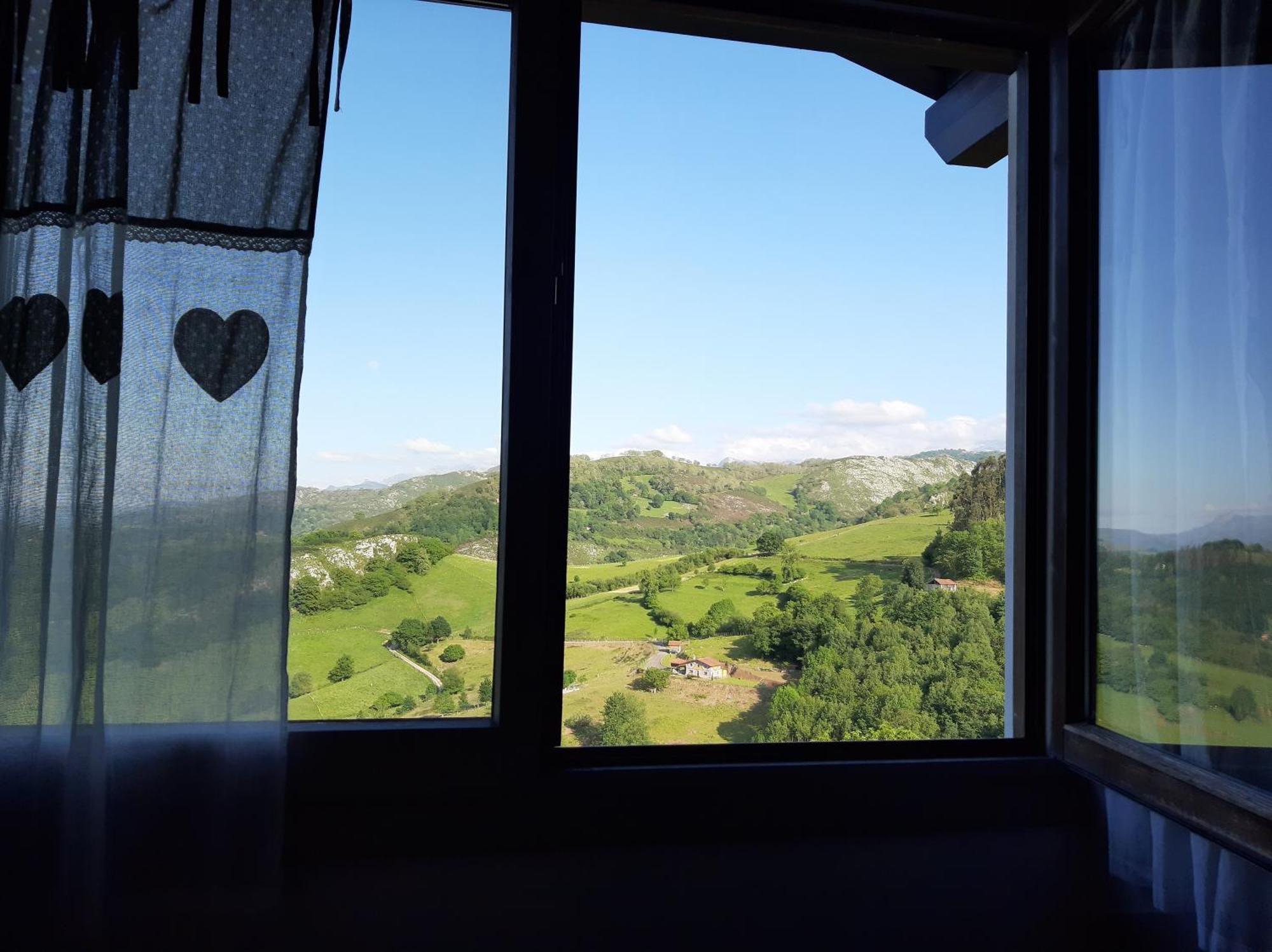 Apartamentos El Llanin Onís Szoba fotó