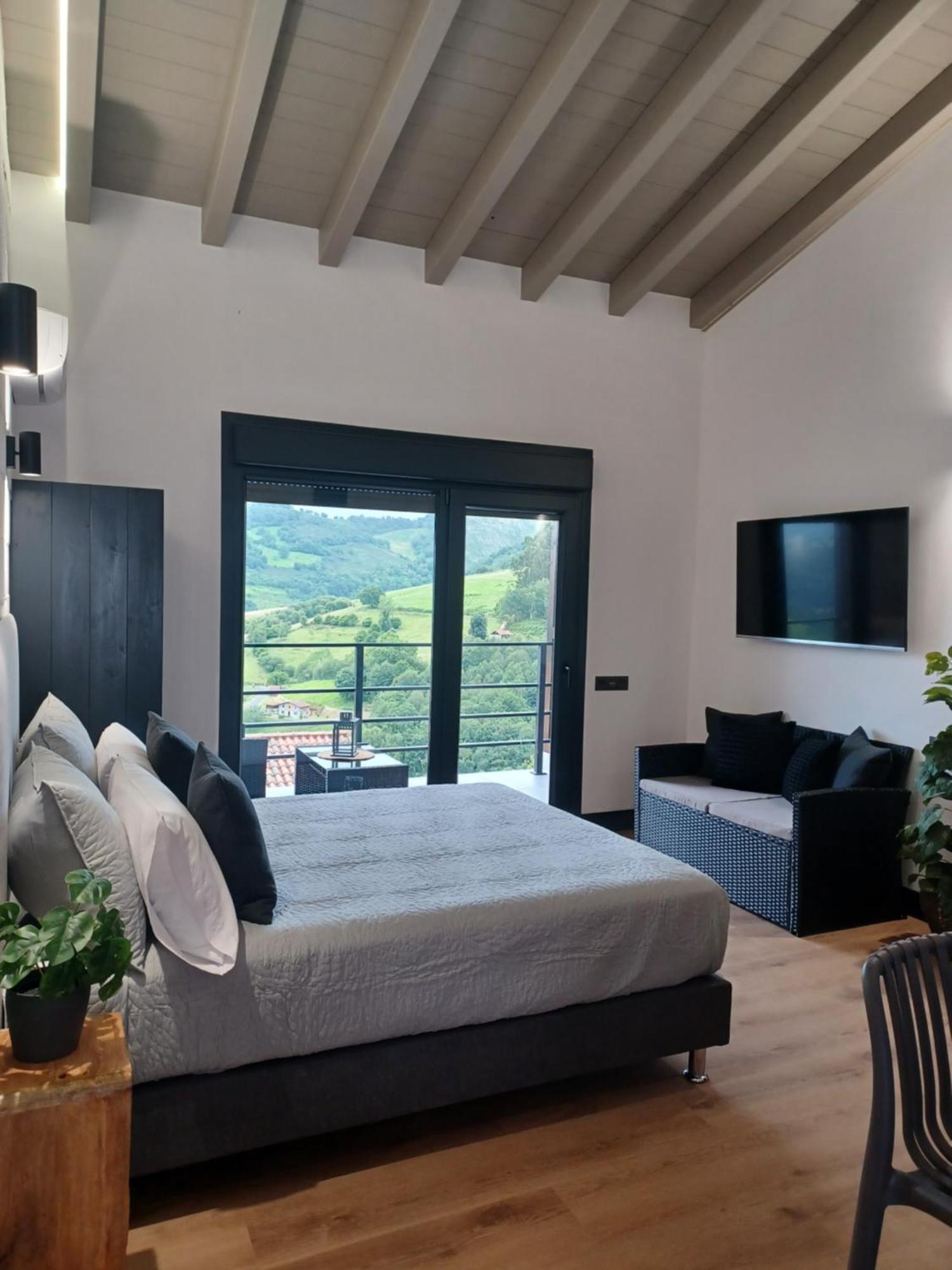 Apartamentos El Llanin Onís Kültér fotó